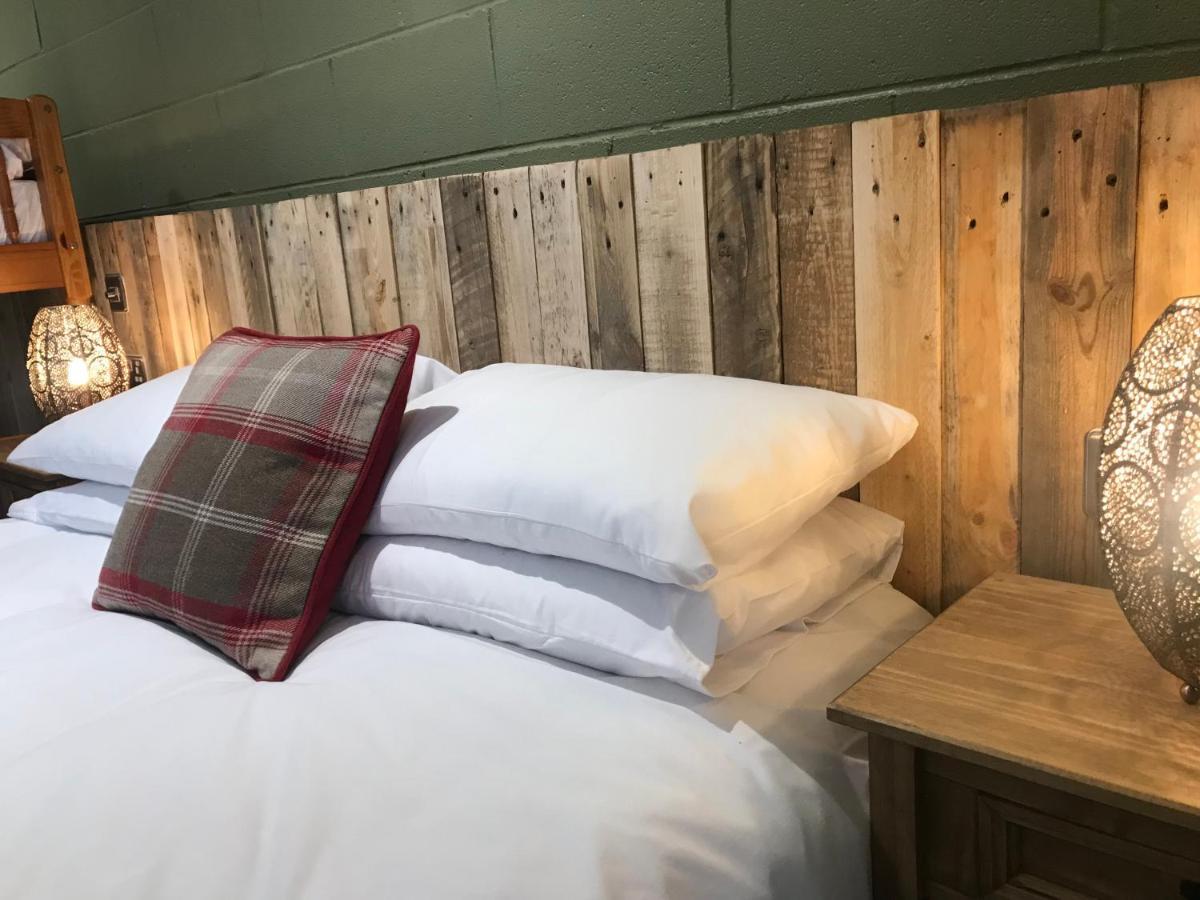 Rostrevor Mountain Lodge - Glamping Pods - Revive Sauna & Hot Tubs Екстер'єр фото