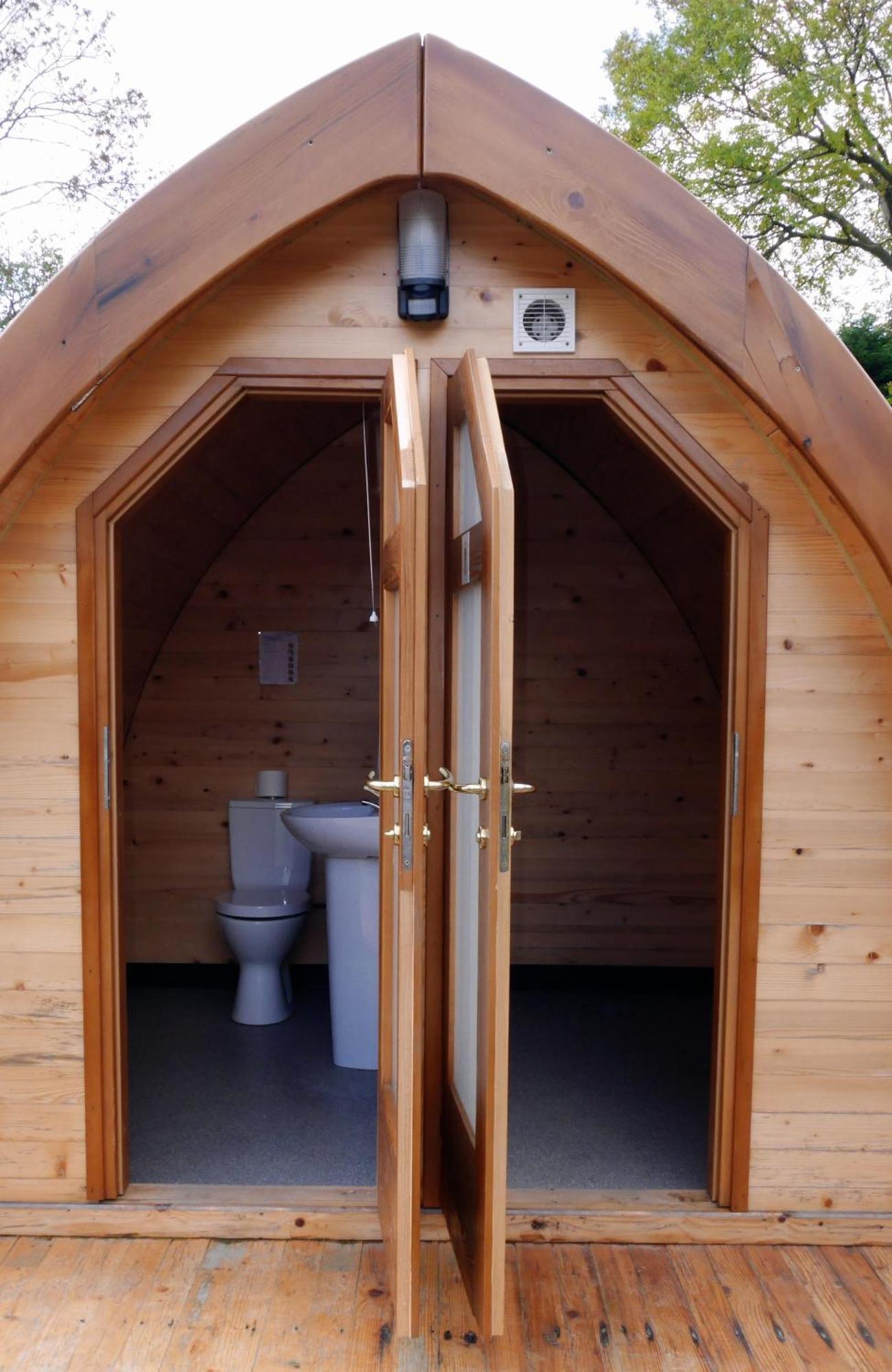 Rostrevor Mountain Lodge - Glamping Pods - Revive Sauna & Hot Tubs Екстер'єр фото