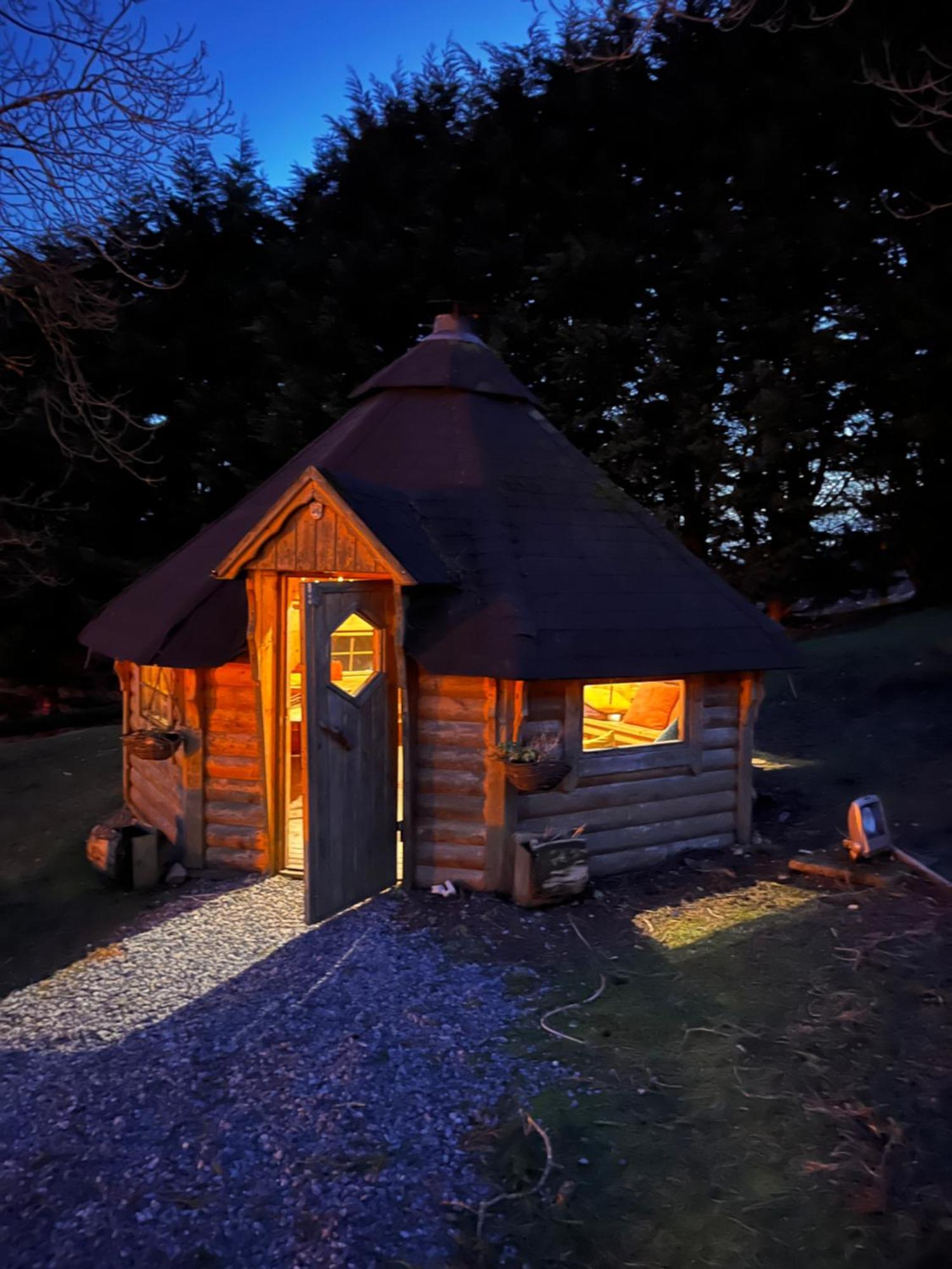 Rostrevor Mountain Lodge - Glamping Pods - Revive Sauna & Hot Tubs Екстер'єр фото